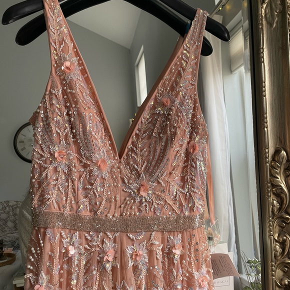 Mac Duggal beaded plunge neck gown - Picture 5 of 9